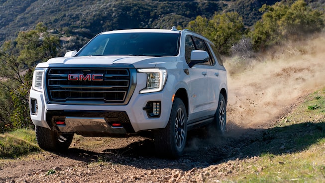 Amplia SUV grande, GMC Yukon 2024, se adapta a cualquier reto